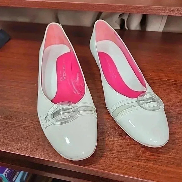 Via Spiga Vintage Leather Kitty heels. Size 8 - Picture 4 of 11